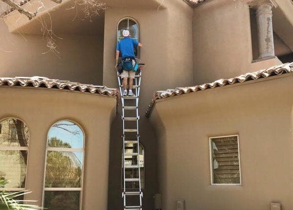 Screen cleaning service